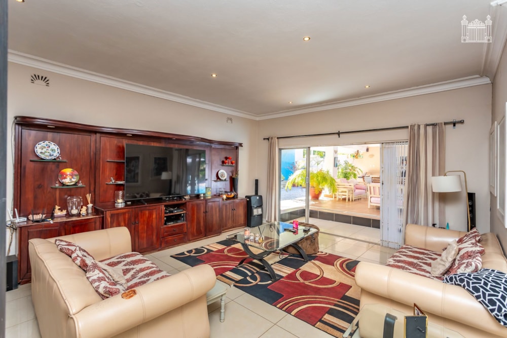 Single-storey house for sale in Highlands, Zimbabwe - 3ZB1744573 Single-storey house for sale in Highlands, Zimbabwe - 3ZB1744573