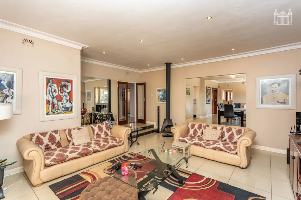 Single-storey house for sale in Highlands, Zimbabwe - 3ZB1744573 Single-storey house for sale in Highlands, Zimbabwe - 3ZB1744573