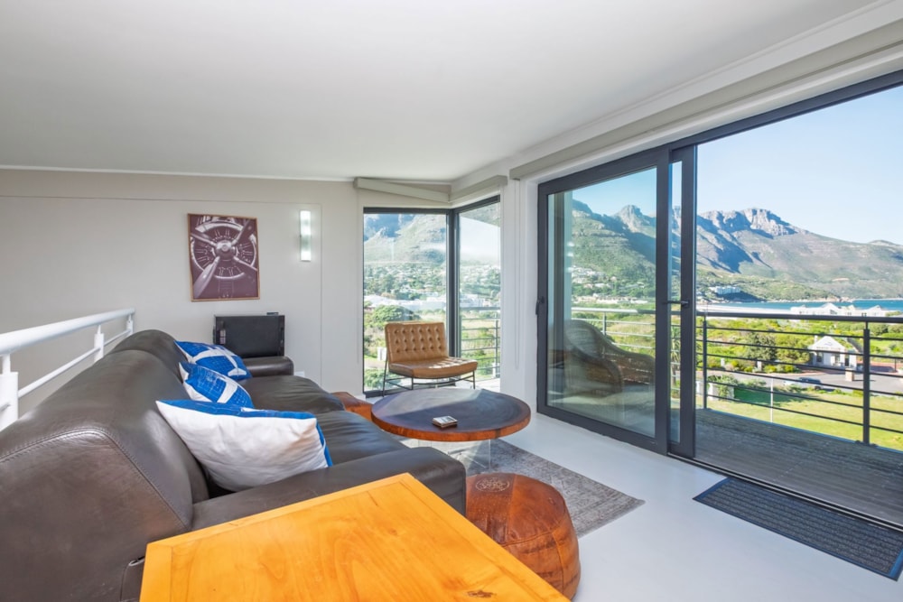 Double-storey apartment for sale in Beach Estate - HOB1754187 Double-storey apartment for sale in Beach Estate - HOB1754187
