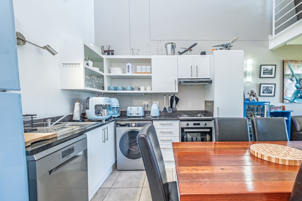 Double-storey apartment for sale in Beach Estate - HOB1742929 Double-storey apartment for sale in Beach Estate - HOB1742929