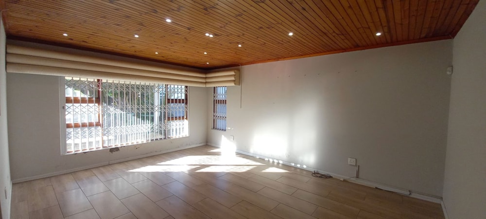 House to rent in Beacon Bay - 1ET1571654 House to rent in Beacon Bay - 1ET1571654