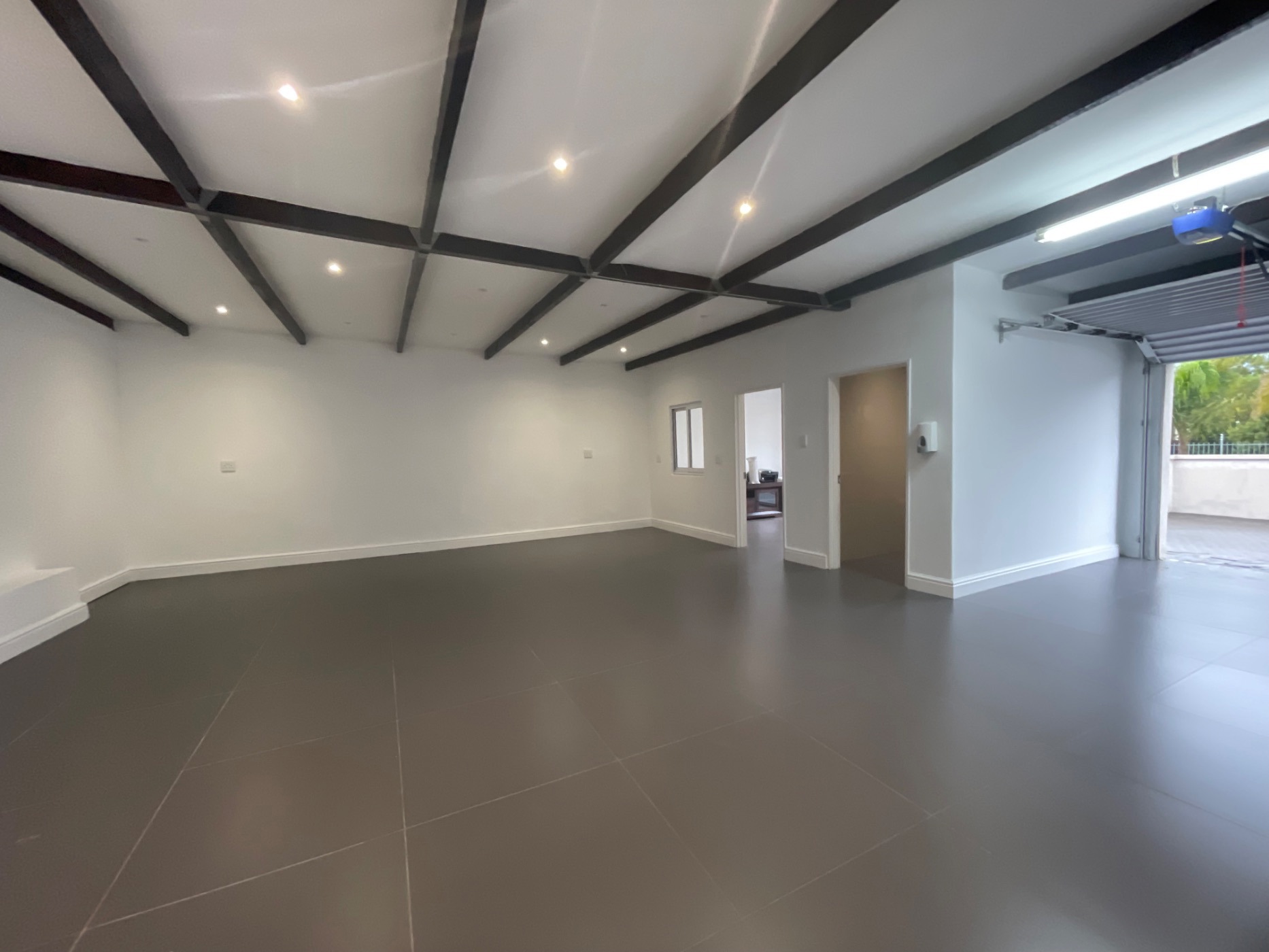 Commercial Building to rent in Panorama, Parow - 1PLA1739970