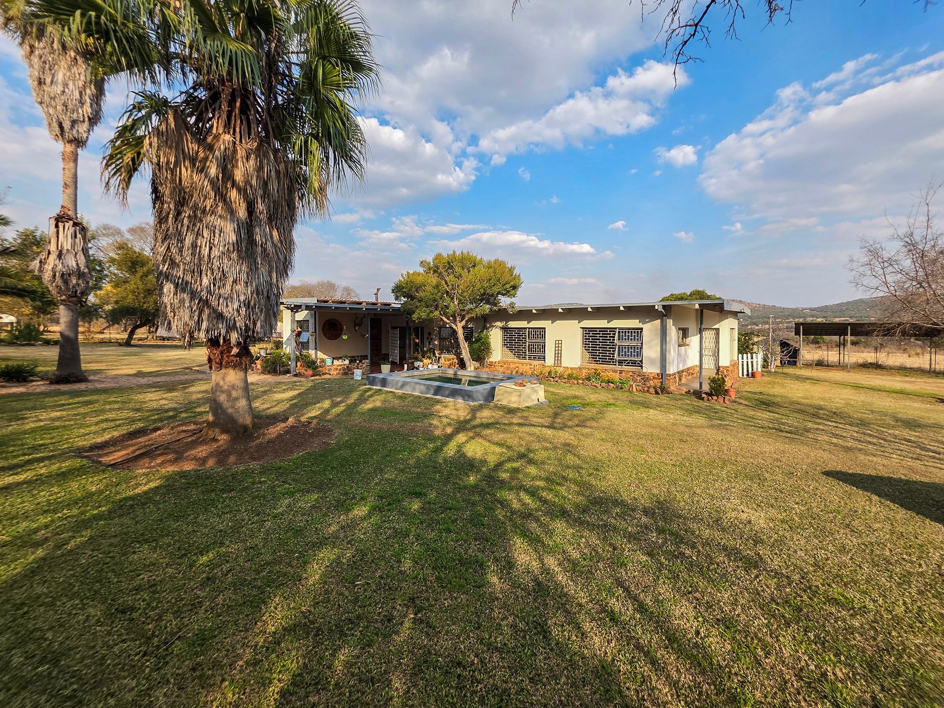 Smallholding for sale in Schurveberg - 1HR1744256