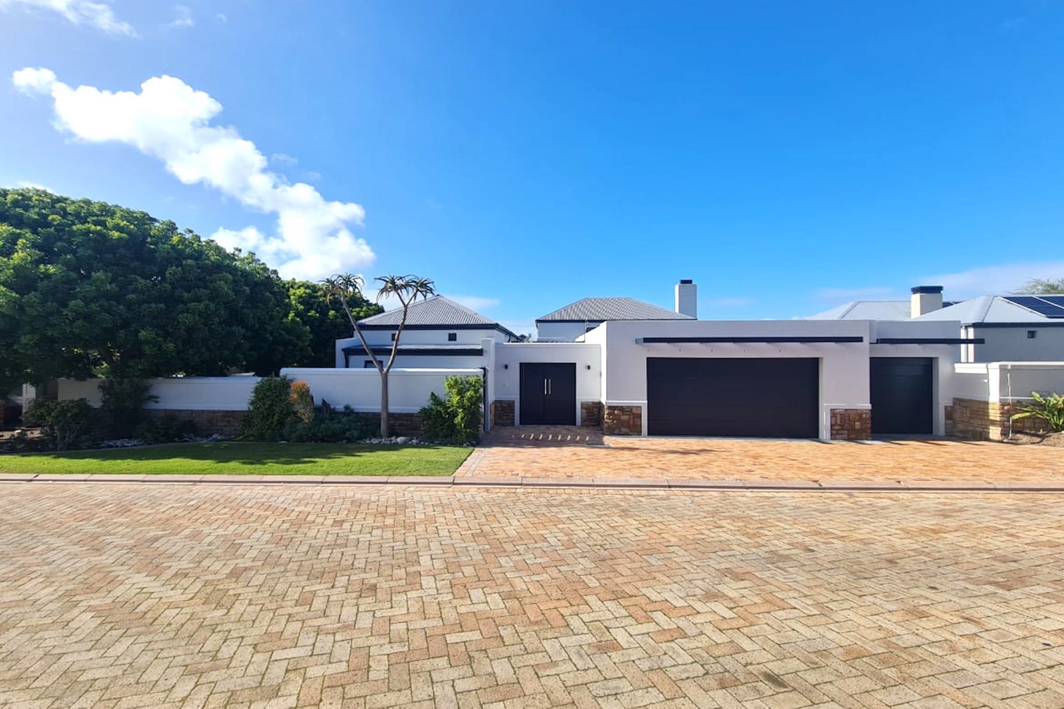 House to rent in Atlantic Beach Estate - 1TV1743029