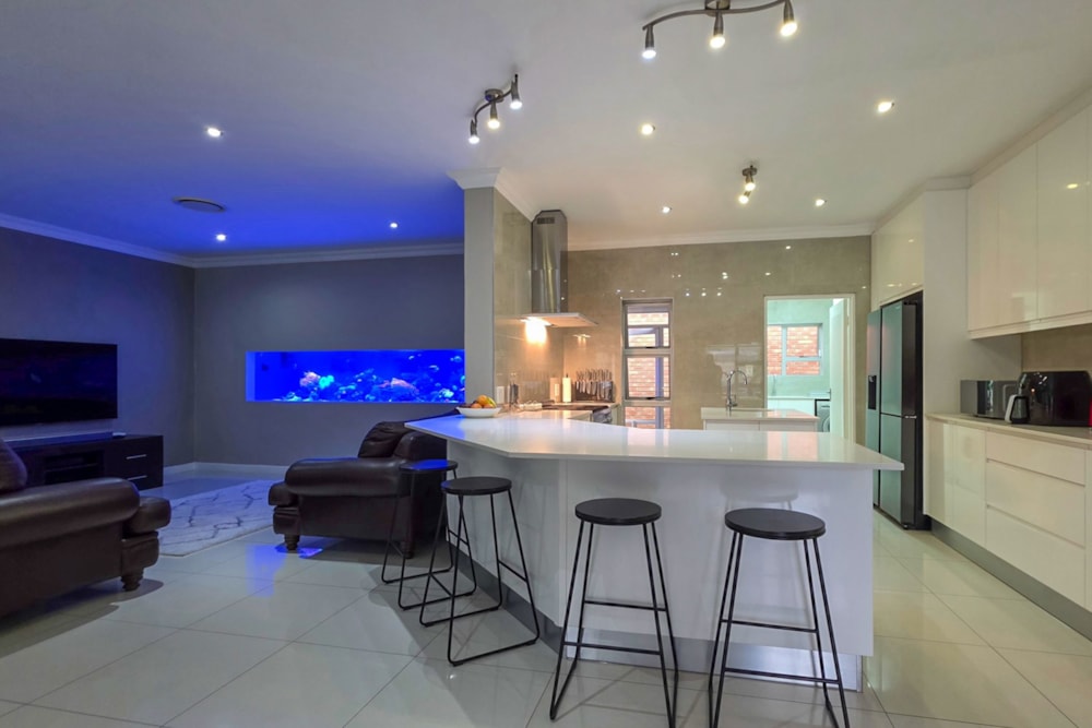 House for sale in Blouberg Sands - 1TV1742407 House for sale in Blouberg Sands - 1TV1742407
