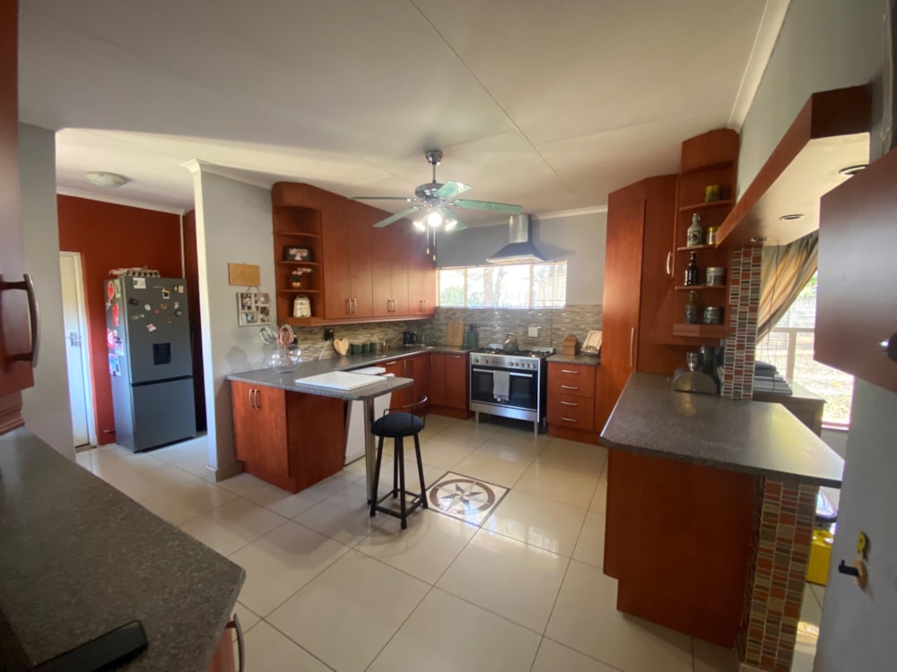 House for sale in Hutten Heights - 1NW1743853