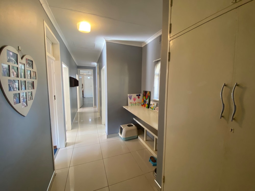 House for sale in Hutten Heights - 1NW1743853