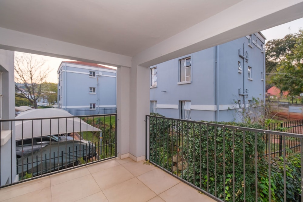 Apartment for sale in Northcliff, Johannesburg - RAN1742293