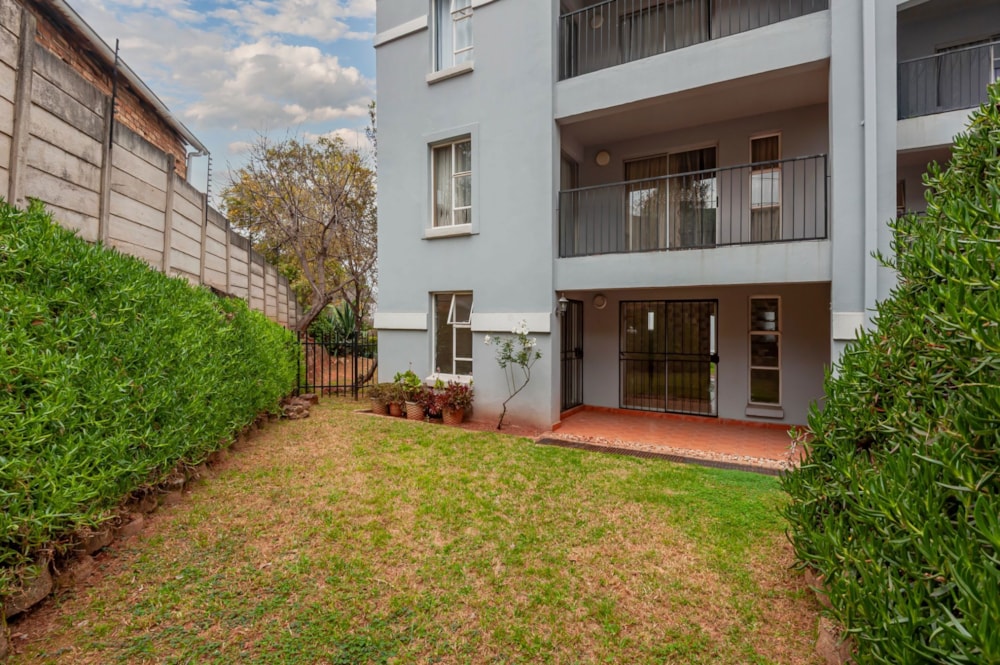 Apartment for sale in Northcliff, Johannesburg - RAN1742519