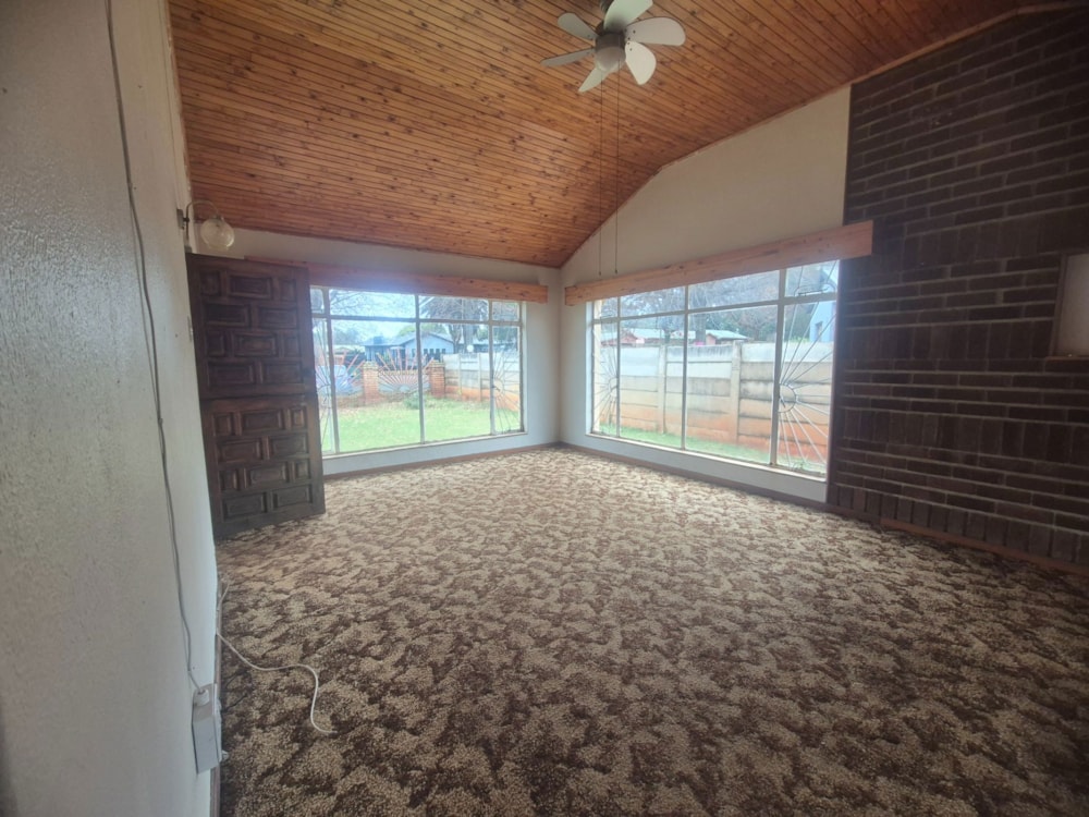 House for sale in Kanonkop, Middelburg, Mpumalanga - 1MD1743441 House for sale in Kanonkop, Middelburg, Mpumalanga - 1MD1743441