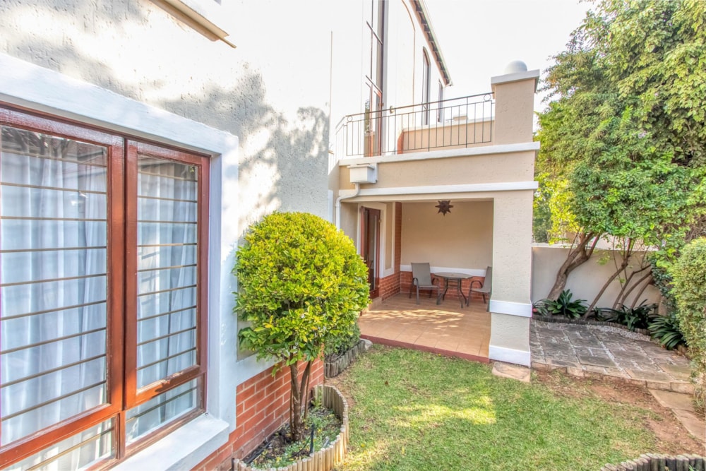 Apartment for sale in Sunninghill - FW1743423