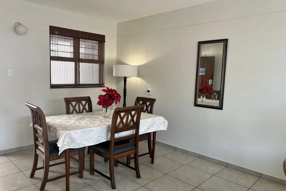Apartment for sale in Amanzimtoti - 1WB1741988 Apartment for sale in Amanzimtoti - 1WB1741988