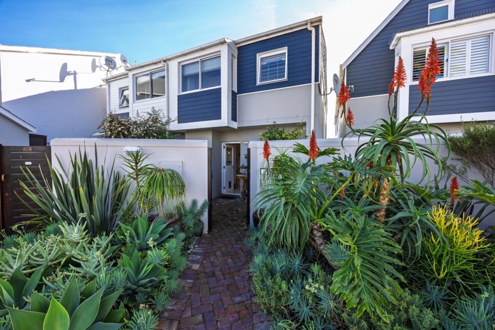 House for sale in Knysna Quays - 1KG1742986 House for sale in Knysna Quays - 1KG1742986