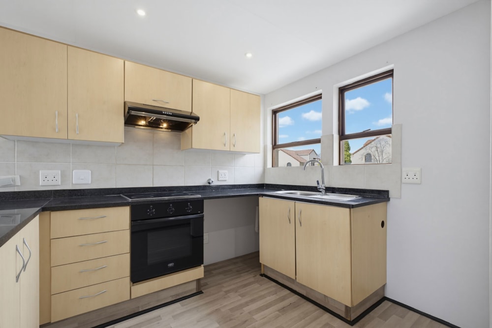 Penthouse apartment for sale in Strathavon - HP1741878
