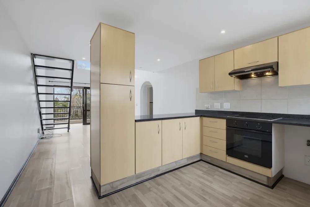Penthouse apartment for sale in Strathavon - HP1741878