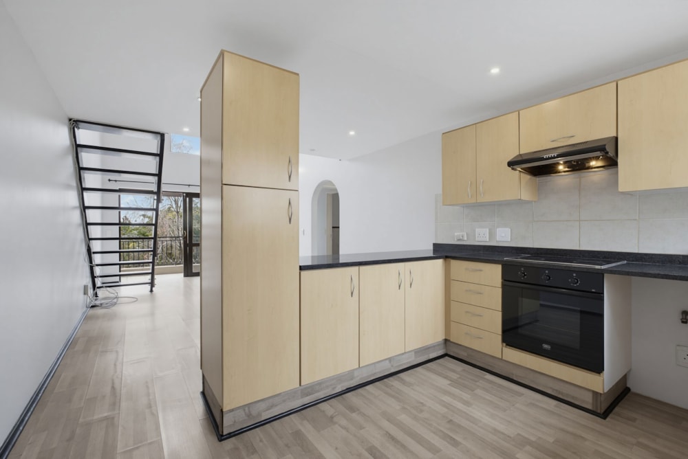 Penthouse apartment for sale in Strathavon - HP1741878