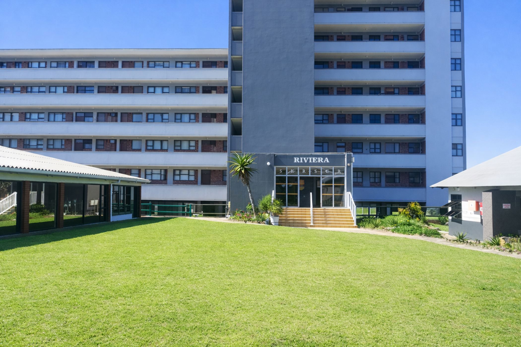 Apartment to rent in Sea Park, Umtentweni - 1PSH1742374