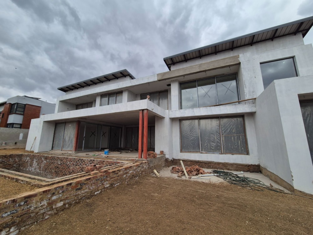 Double-storey house for sale in Copperleaf - 1CU1743411 Double-storey house for sale in Copperleaf - 1CU1743411