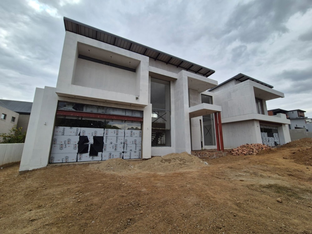Double-storey house for sale in Copperleaf - 1CU1743411 Double-storey house for sale in Copperleaf - 1CU1743411