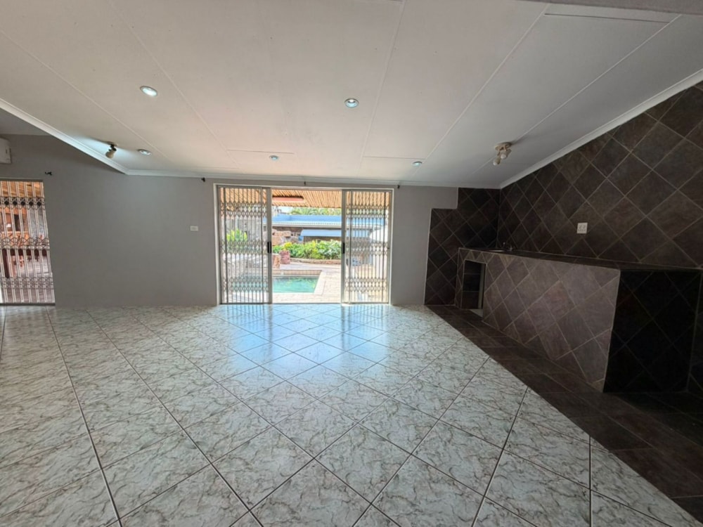 House for sale in Tzaneen, Limpopo Province - 1TA1743287