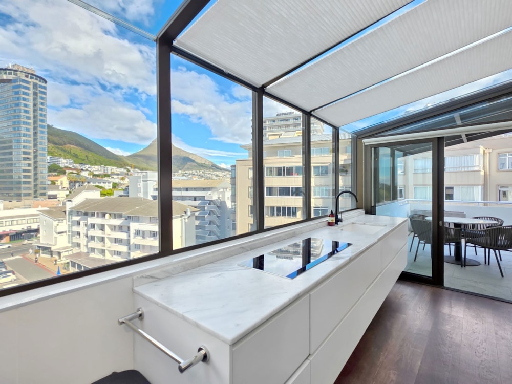 Apartment for sale in Three Anchor Bay - AS1740397