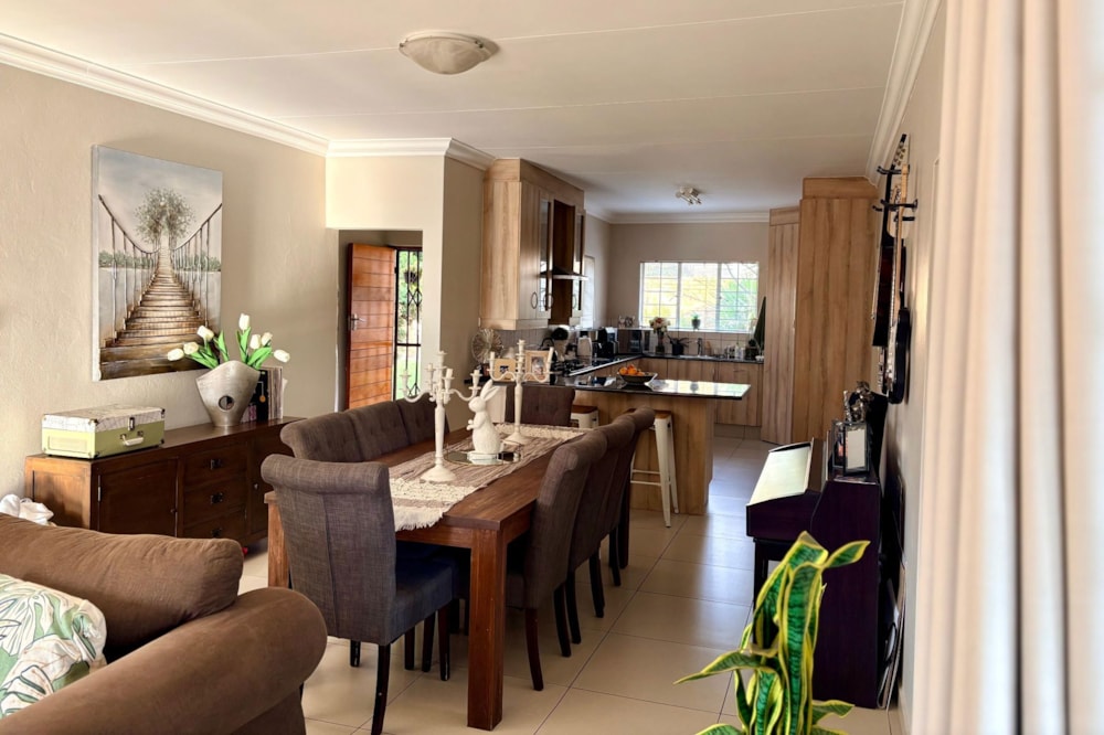 Single-storey house to rent in Linden - RAL1744066