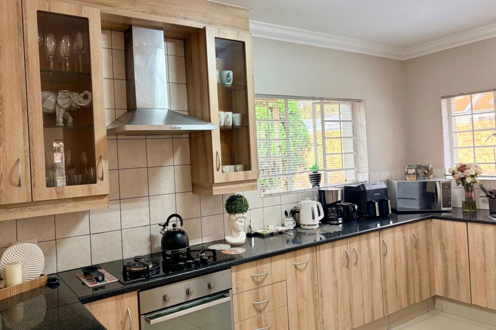 Single-storey house to rent in Linden - RAL1744066