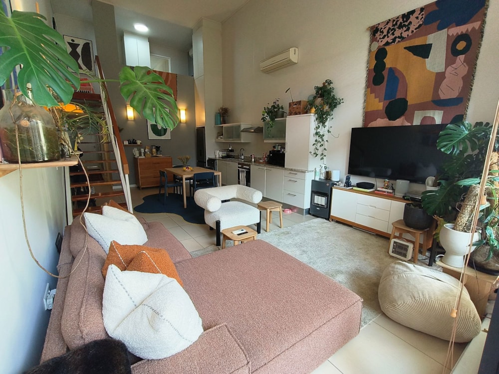 Double-storey apartment to rent in Gardens - CBL1744528