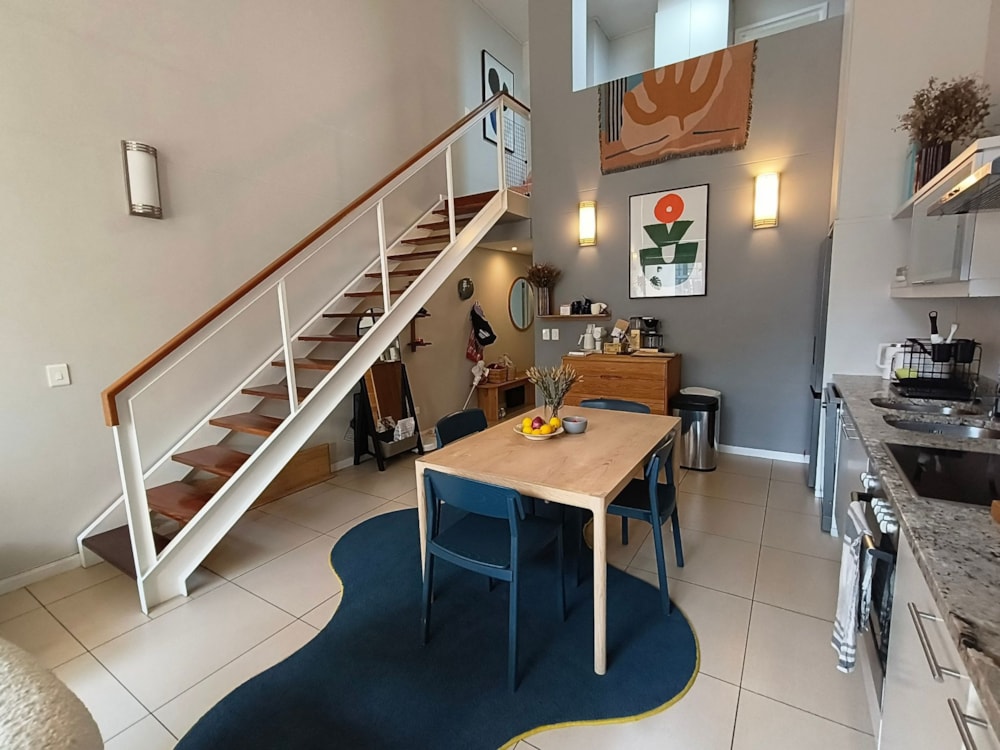 Double-storey apartment to rent in Gardens - CBL1744528