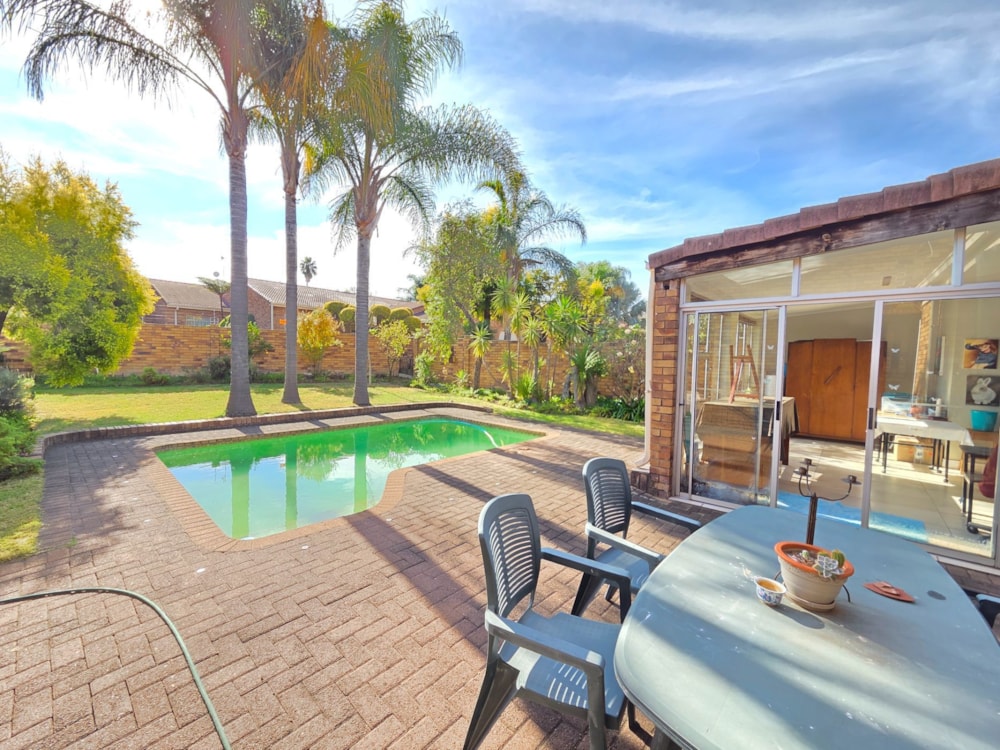 Townhouse for sale in Hutten Heights - 1NW1741492