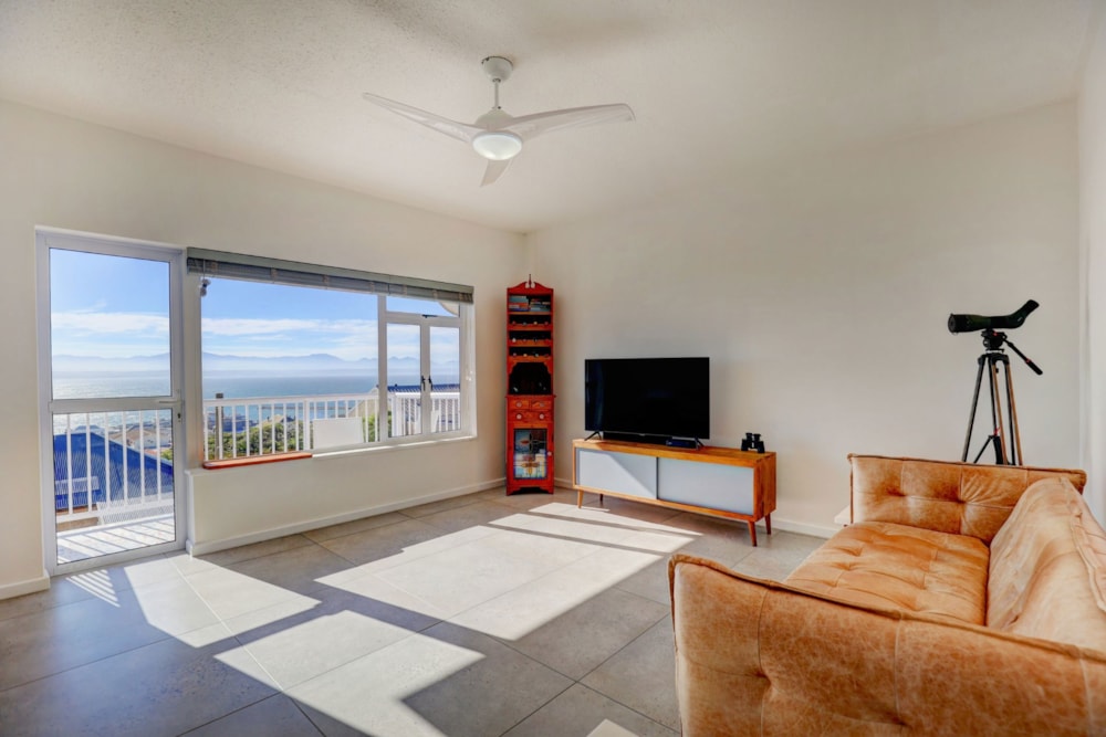 Apartment for sale in Mossel Bay - 1MB1742506
