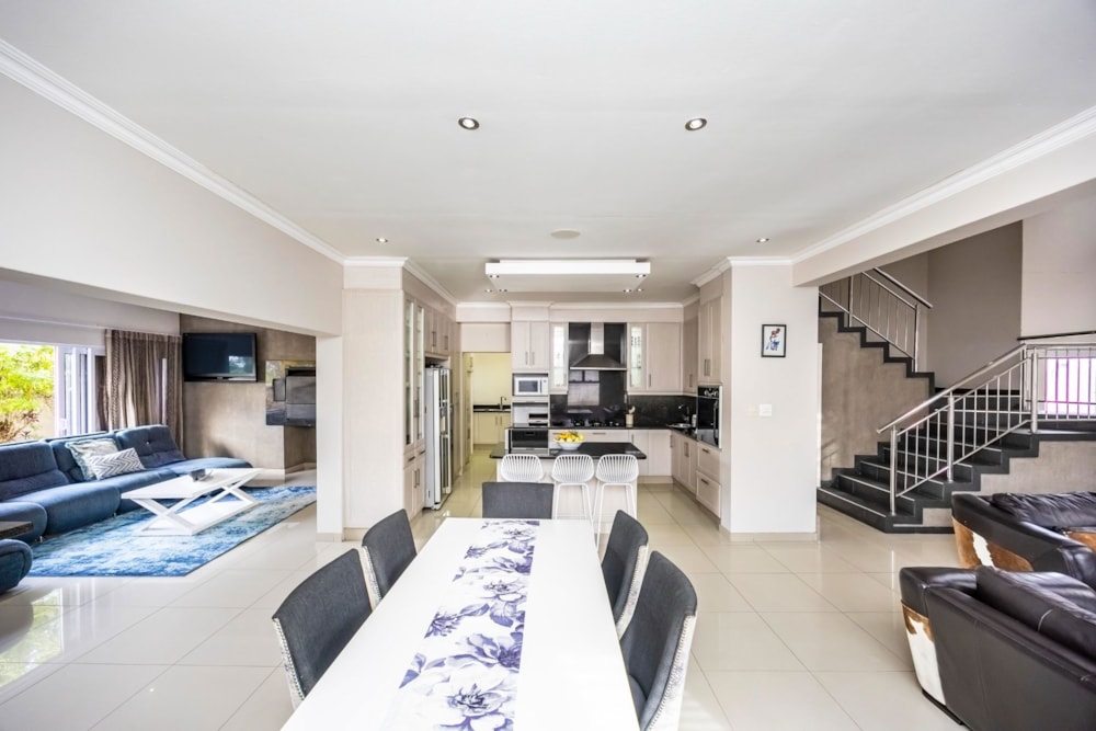 House for sale in Beacon Bay - 1EZ1744424