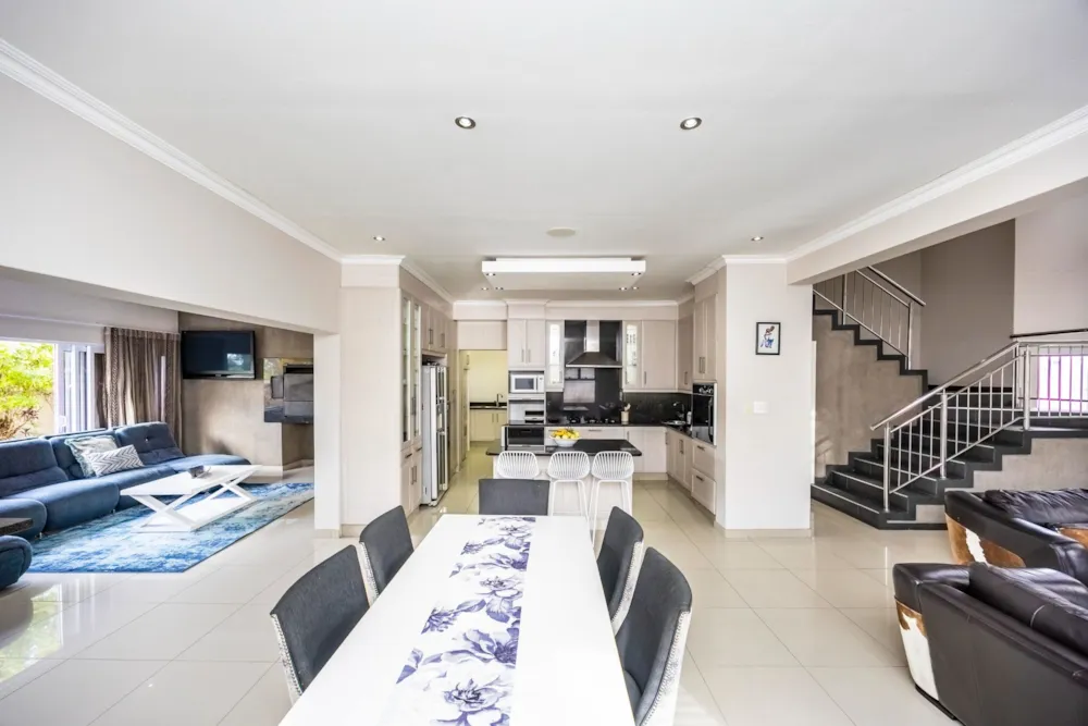 Double-storey house sold in Beacon Bay - 1EZ1744424 Double-storey house sold in Beacon Bay - 1EZ1744424
