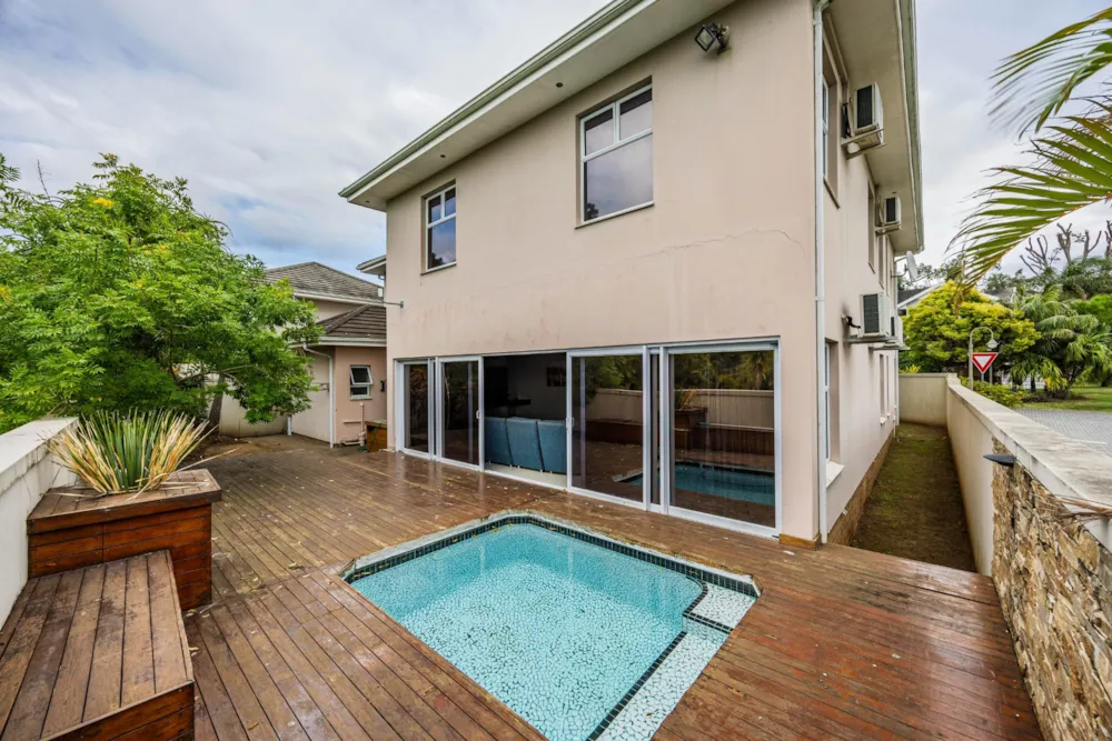 Double-storey house sold in Beacon Bay - 1EZ1744424 Double-storey house sold in Beacon Bay - 1EZ1744424