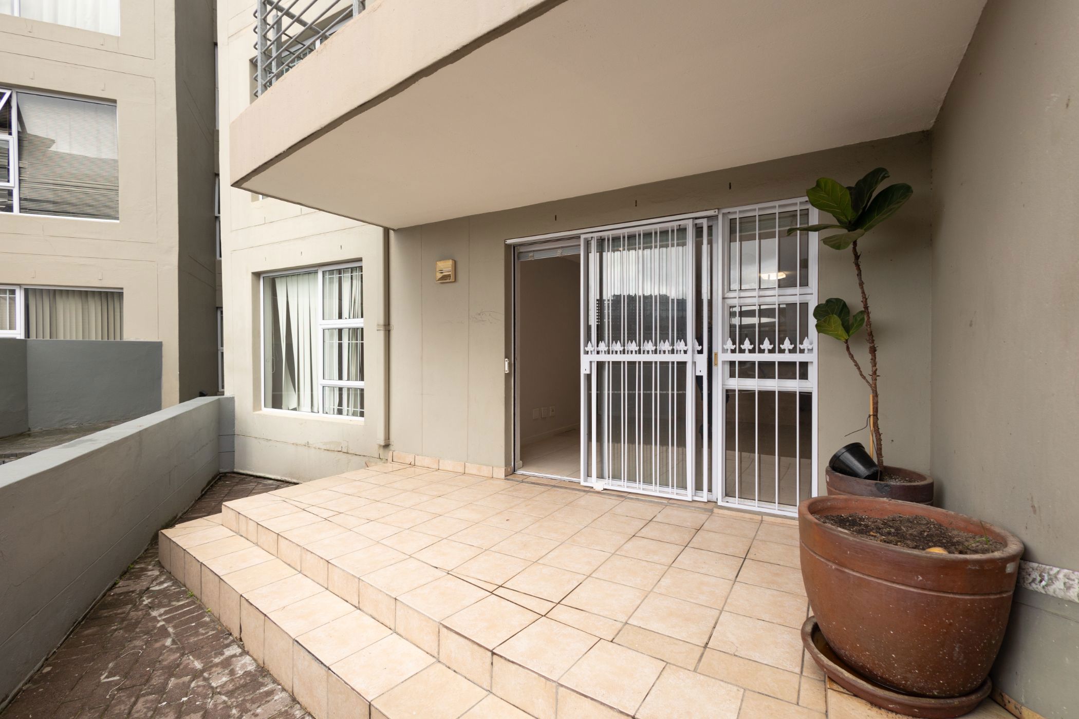 Apartment for sale in Tygervalley Waterfront - DBV1743300