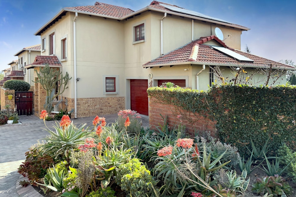 Townhouse for sale in Carlswald - MR1743039 Townhouse for sale in Carlswald - MR1743039