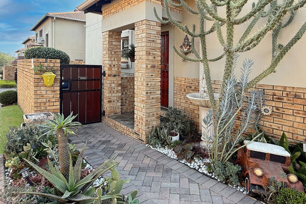 Townhouse for sale in Carlswald - MR1743039 Townhouse for sale in Carlswald - MR1743039