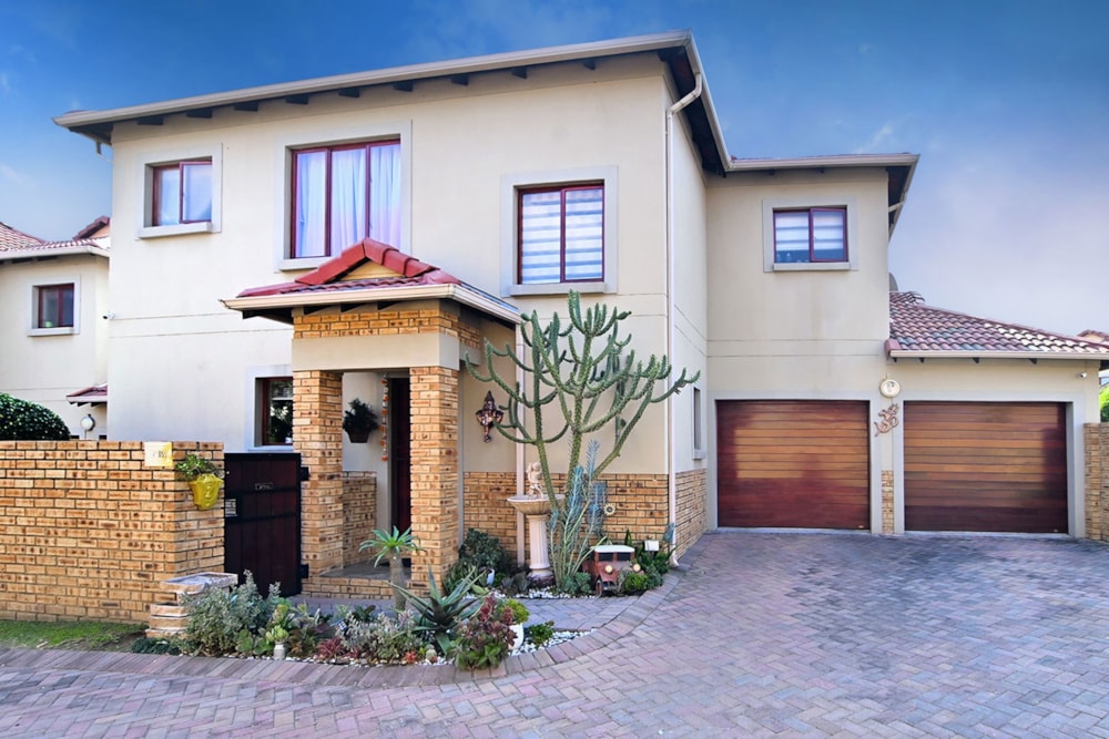Townhouse for sale in Carlswald - MR1743039