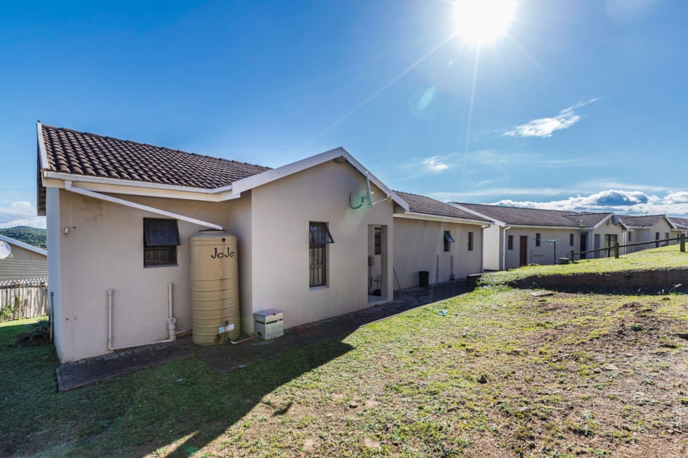 Townhouse for sale in Nahoon Valley Park - 1EZ1741522