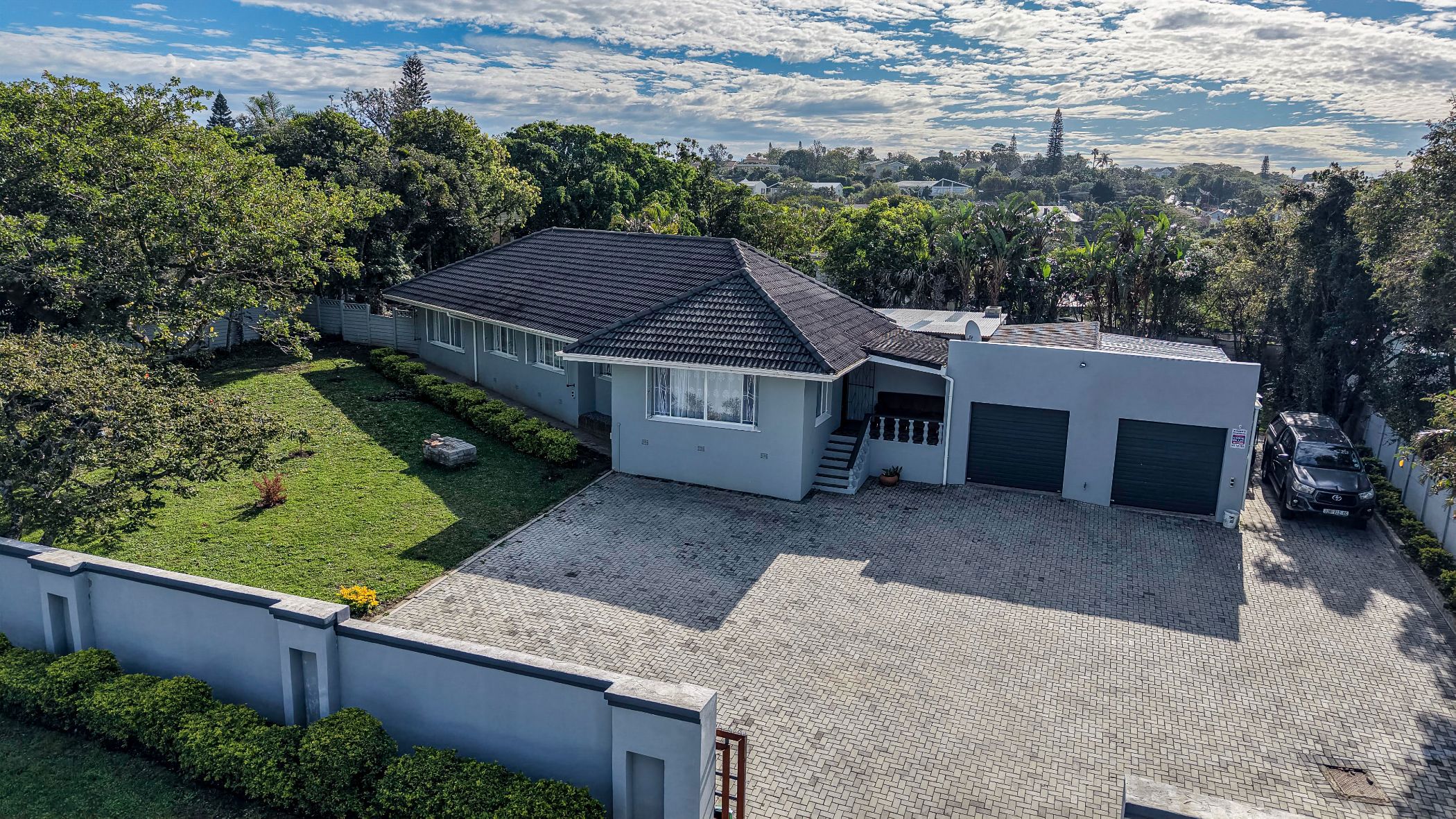 House for sale in Beacon Bay - 1EZ1741614