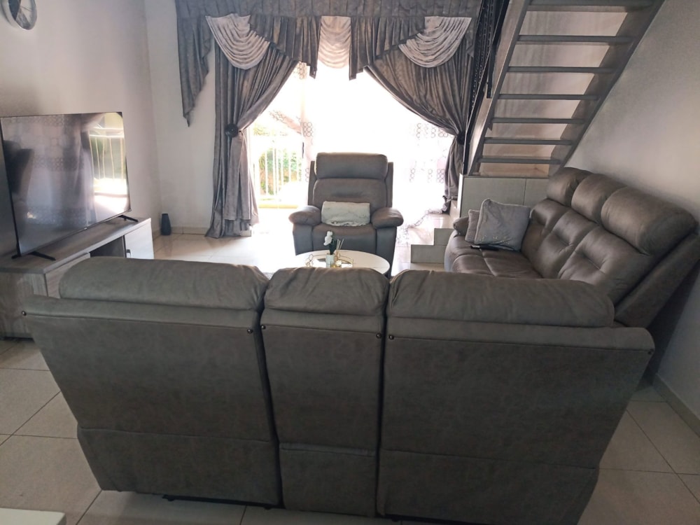 Apartment to rent in Sunninghill - FYL1742007 Apartment to rent in Sunninghill - FYL1742007