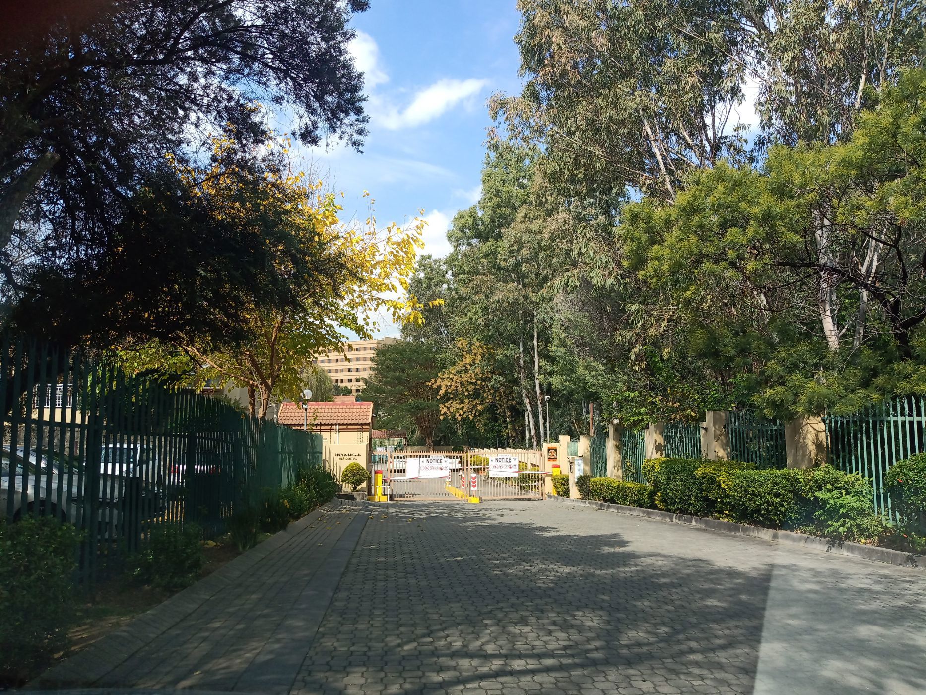Apartment to rent in Sunninghill - FYL1742007