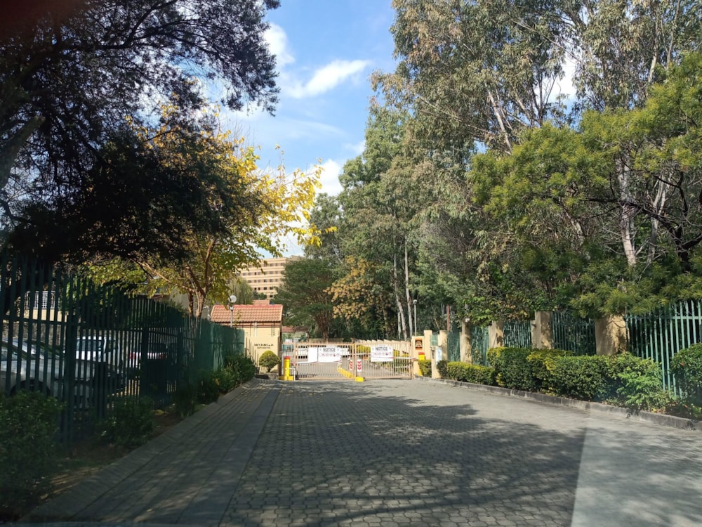 Apartment to rent in Sunninghill - FYL1742007