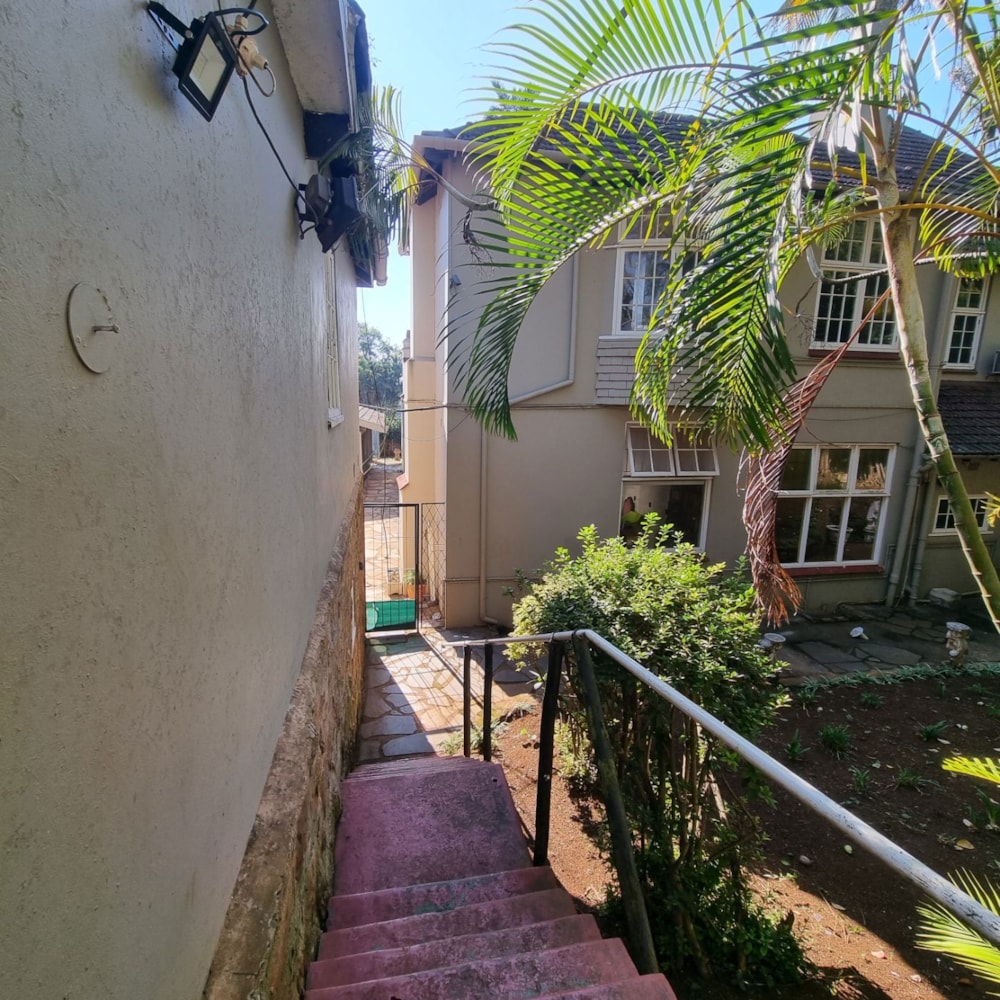 Apartment to rent in Kloof - 1KF1744336