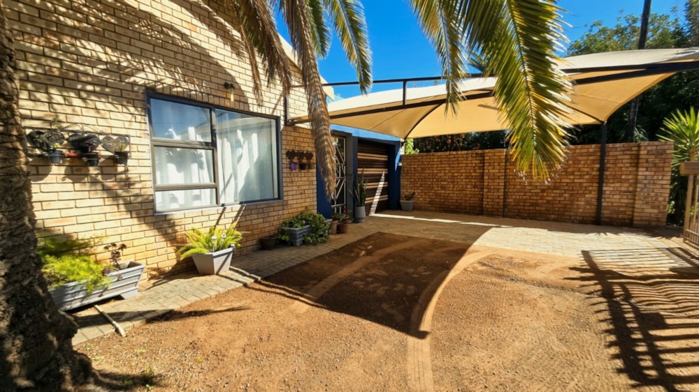 House for sale in Beaconsfield - 1KJ1746513 House for sale in Beaconsfield - 1KJ1746513