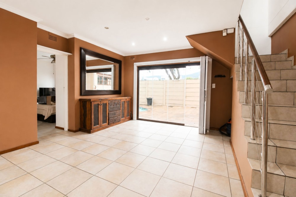 House to rent in Panorama, Parow - 1PLA1744162
