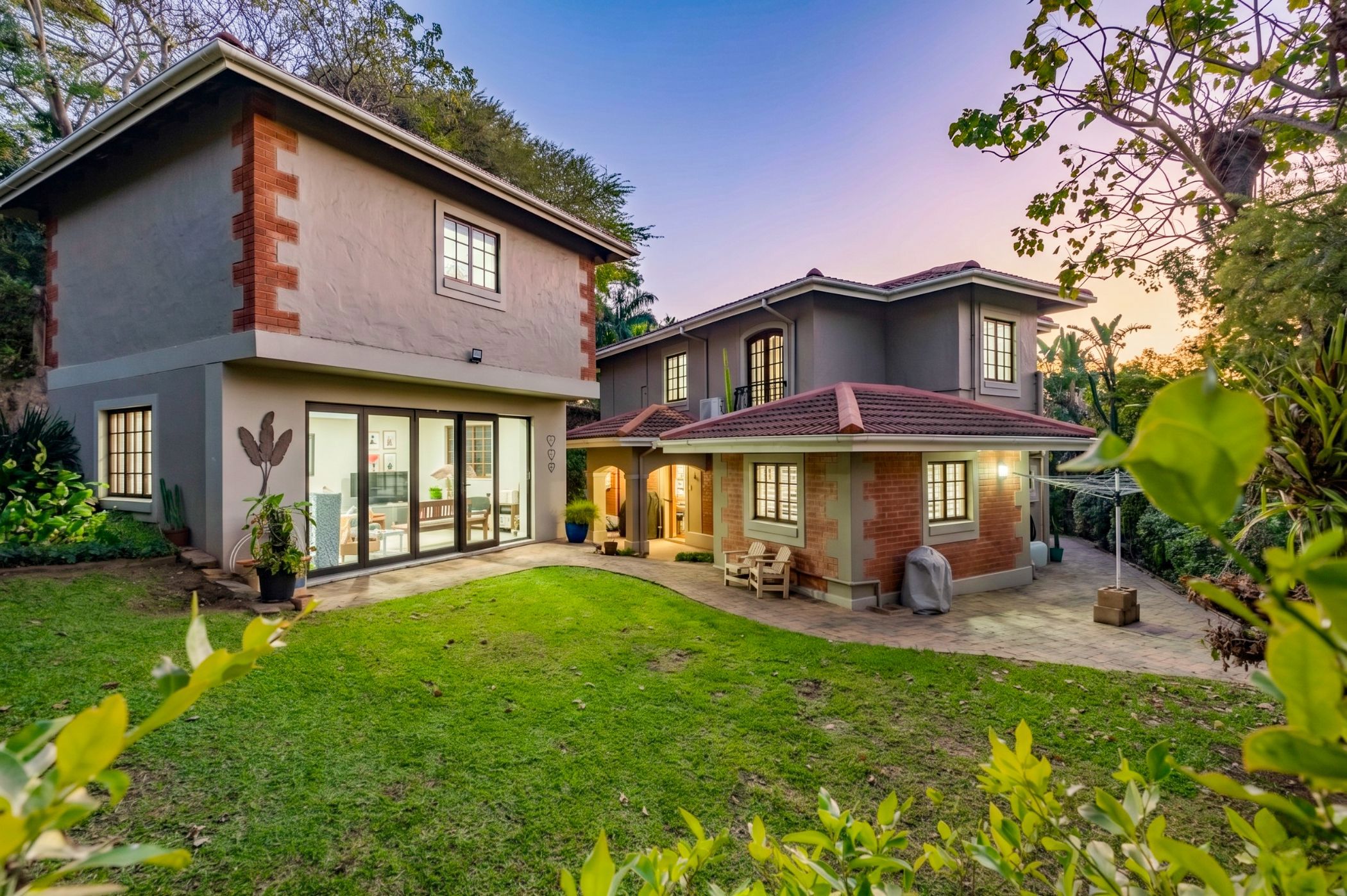 Townhouse for sale in La Lucia - 1ND1743239