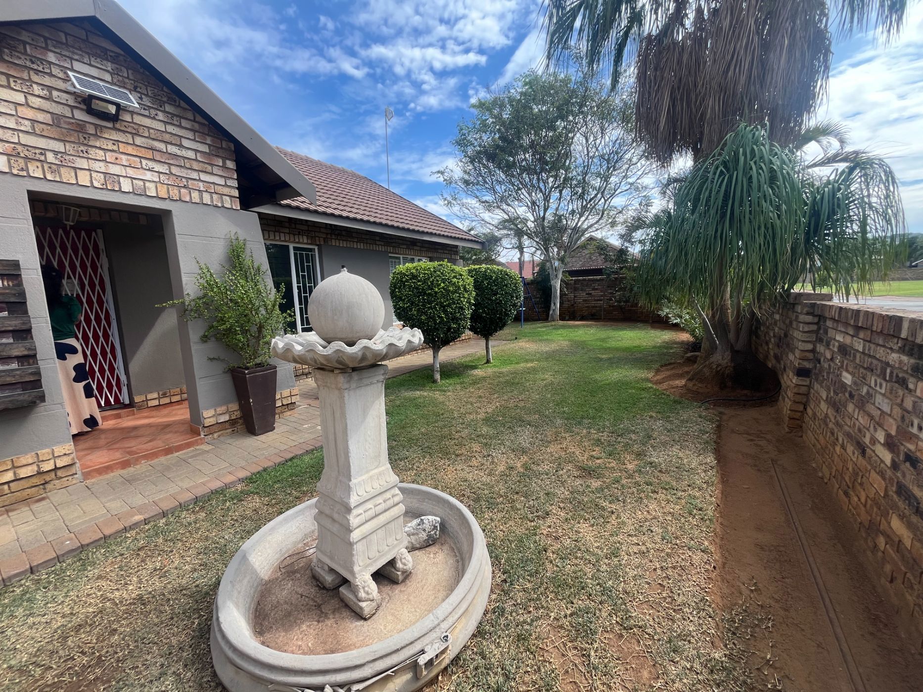 House to rent in Waterval East - 1RU1743154