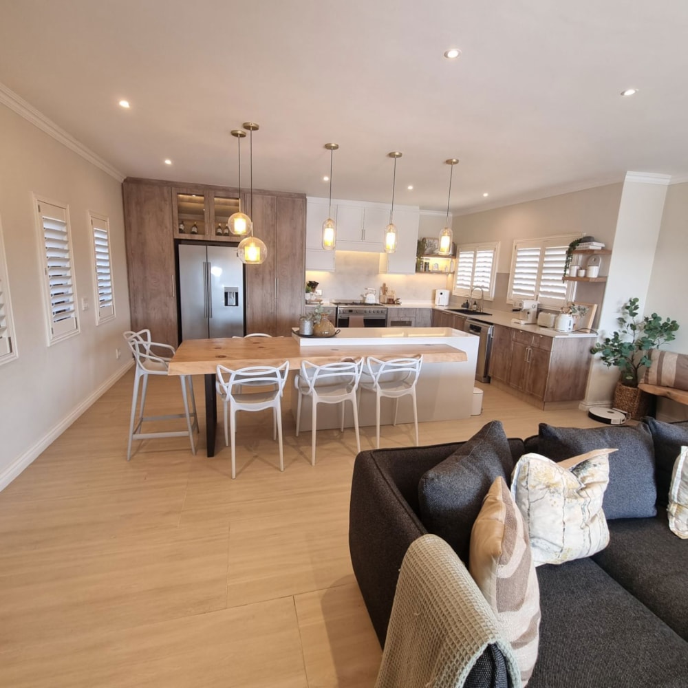 Single-storey house to rent in Hillcrest Park - 1KF1741808