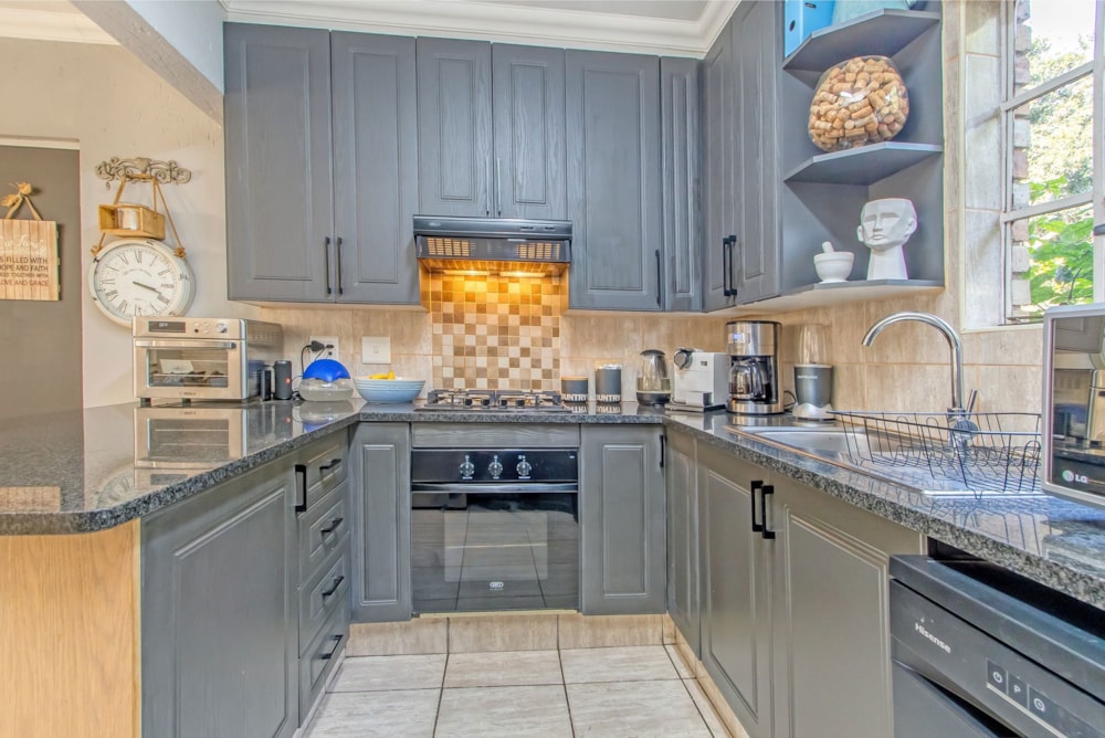 Townhouse for sale in Craigavon - FW1743385